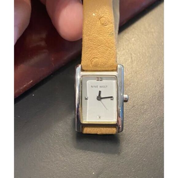 Women's 20mm Silver Tone Nine West Watch, Tan Band - Picture 1 of 3